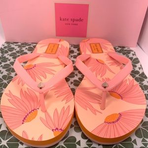Super cute 💓Kate Spade NY Fiji Flip Flops